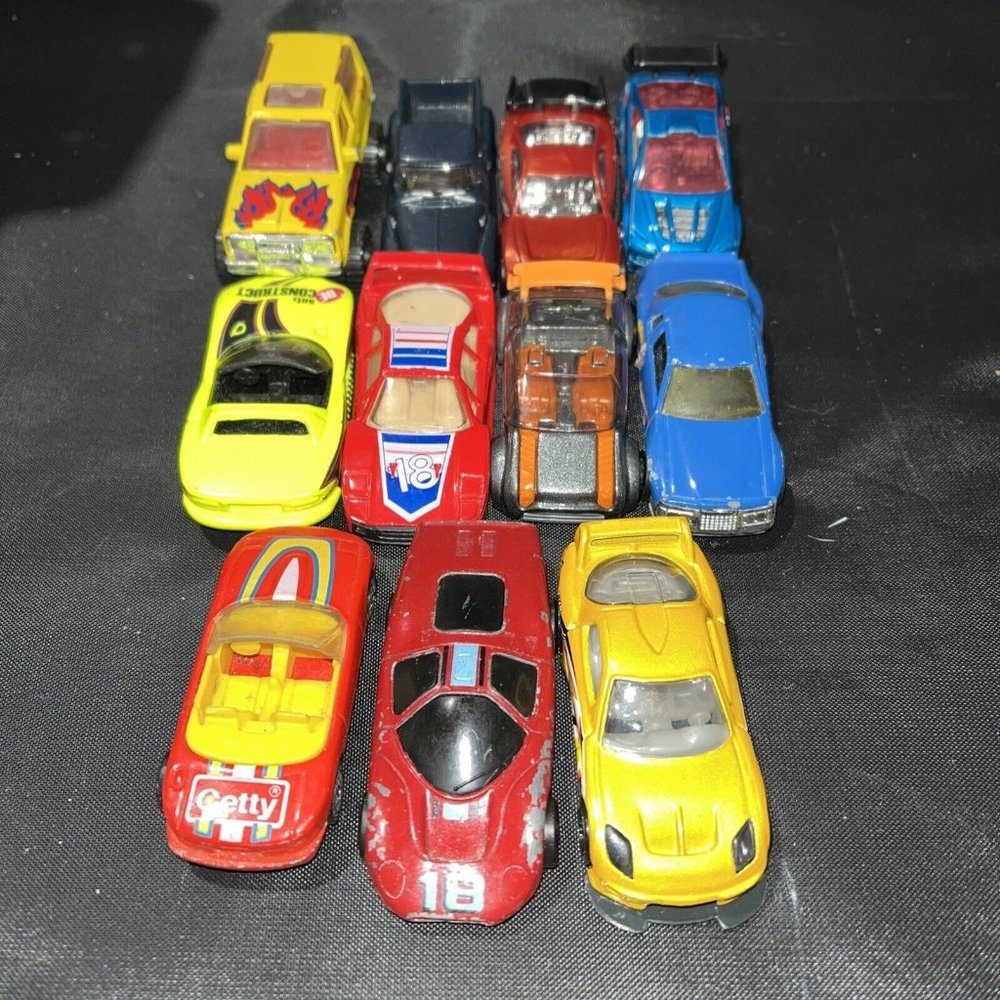 LOT OF 11 HOT WHEELS-MATCHBOX UNBRANDED CARS TRUCKS 1983-2004